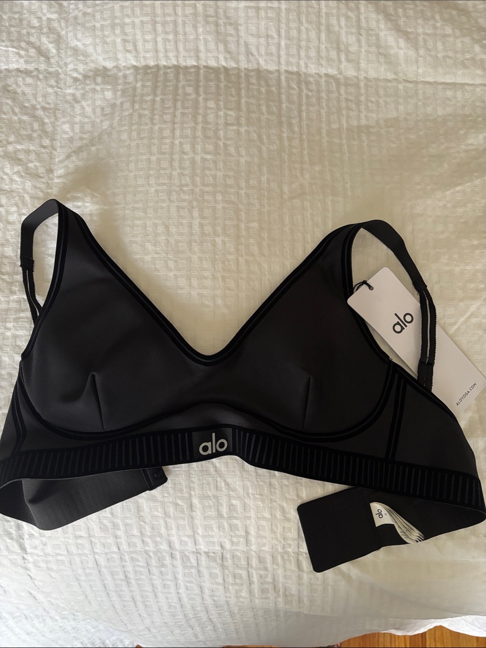 ALO Black Bra